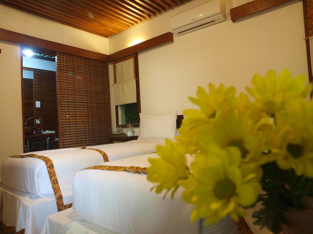 Flores Gallery Hotel Bandung Exterior foto